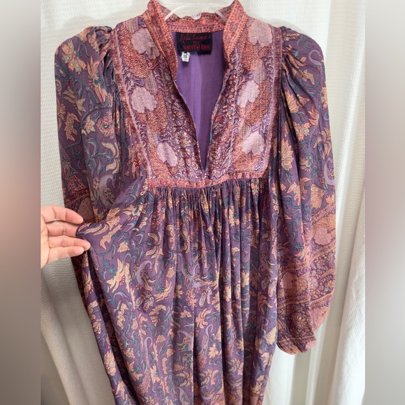 1970’s rare Ritu Kumar for Judith Ann -  Silk Peacock Block Print Dress - Picture 5 of 12